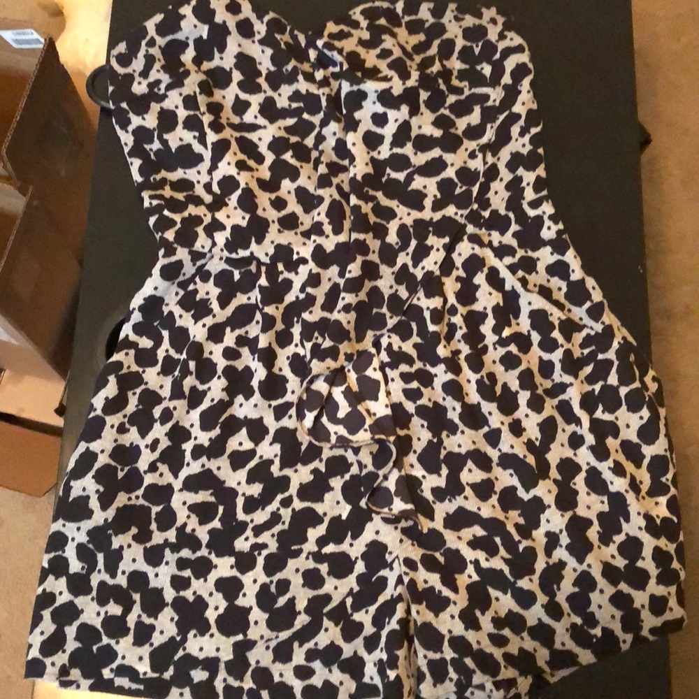 Romper - Picture 2 of 3